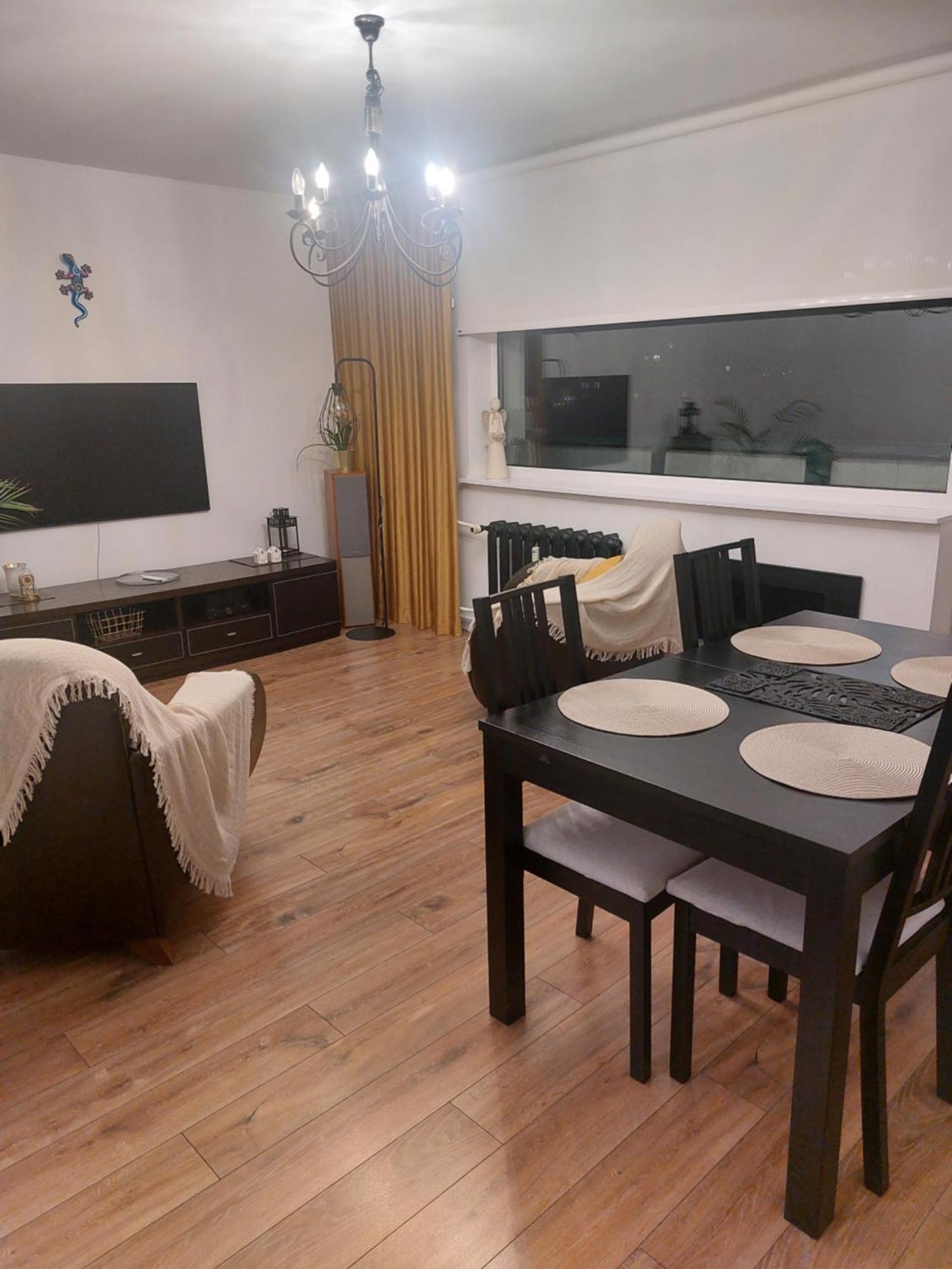 Apartament Wakacyjny U Adrianny กดัญสก์ ภายนอก รูปภาพ
