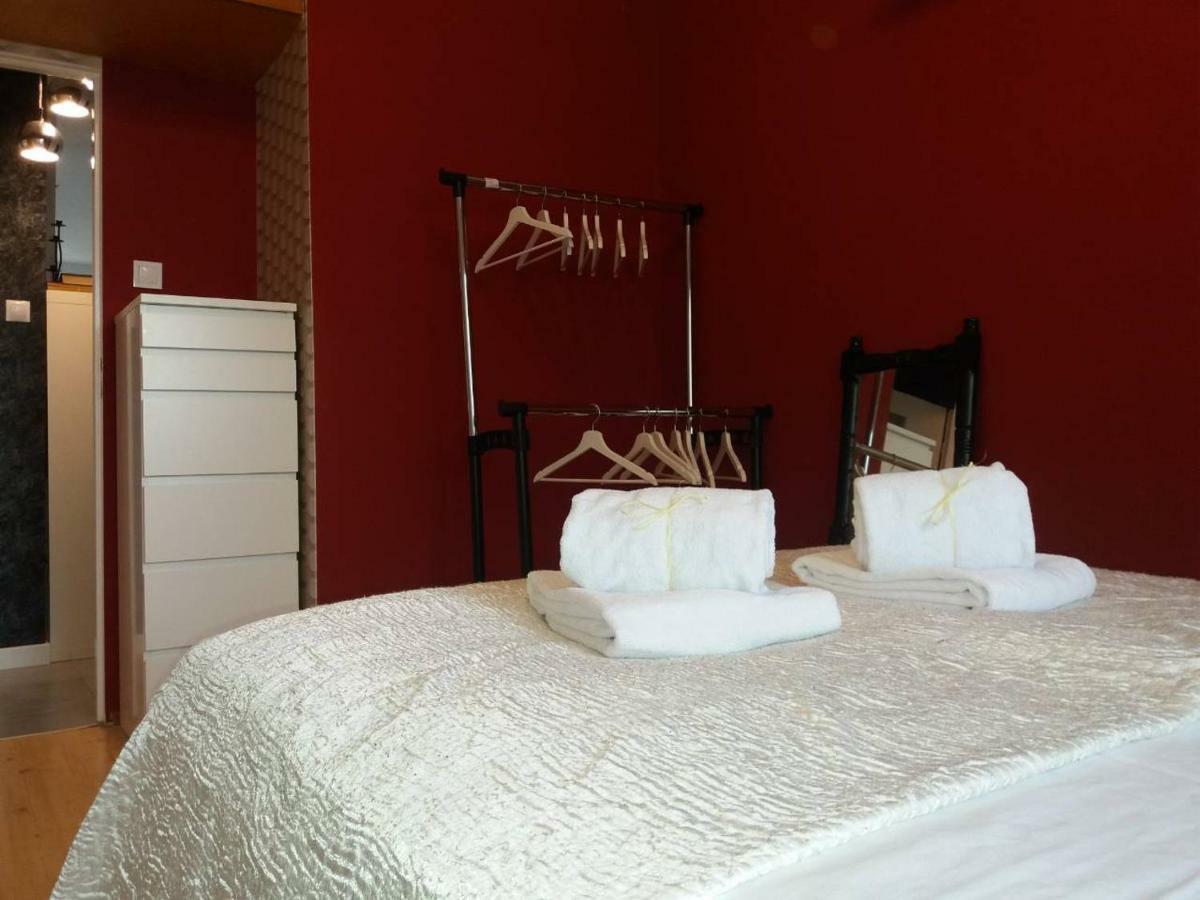 Apartament Wakacyjny U Adrianny กดัญสก์ ภายนอก รูปภาพ